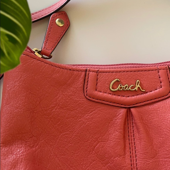 Coral Coach leather crossbody - Picture 2 of 7